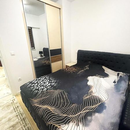 Luxury Apartment At Panorama Residence Vodno Skopje Exterior photo